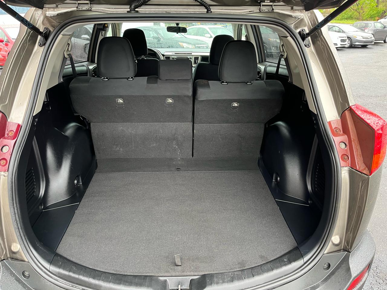 Toyota RAV4 XLE AWD 2013