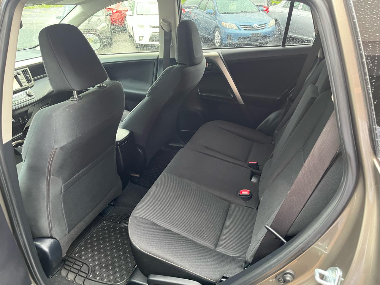 Toyota RAV4 XLE AWD 2013