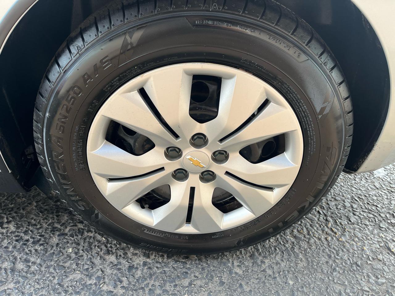 Chevrolet Cruze LS Auto 2014
