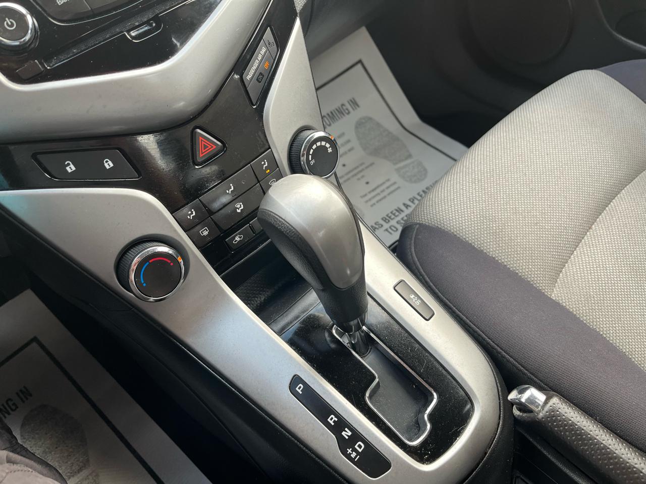 Chevrolet Cruze LS Auto 2014