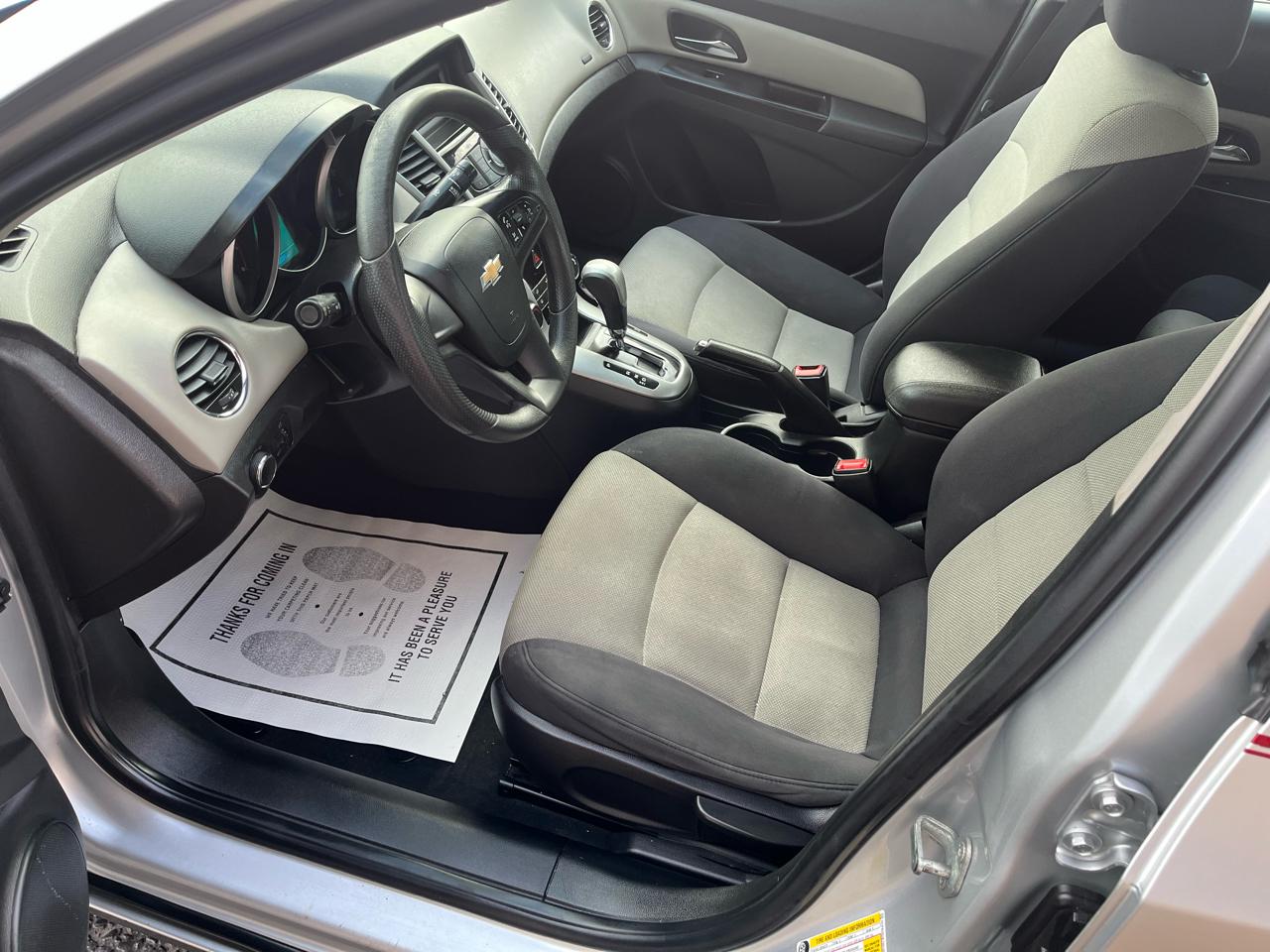 Chevrolet Cruze LS Auto 2014