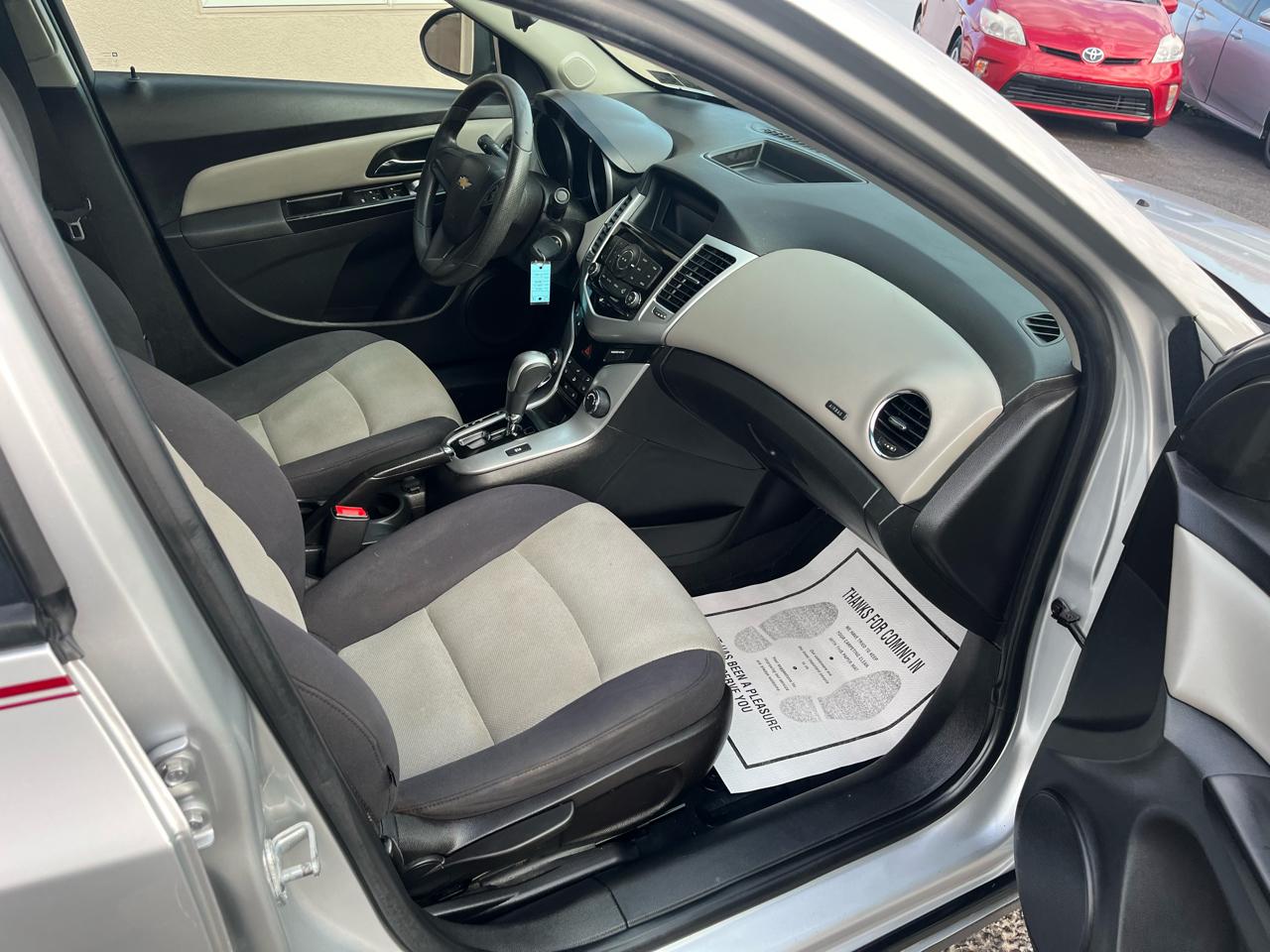 Chevrolet Cruze LS Auto 2014