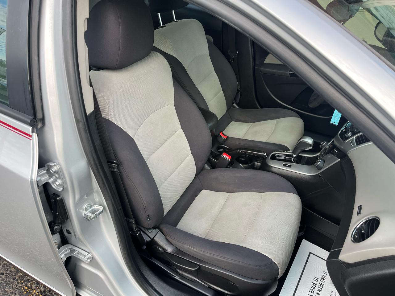 Chevrolet Cruze LS Auto 2014
