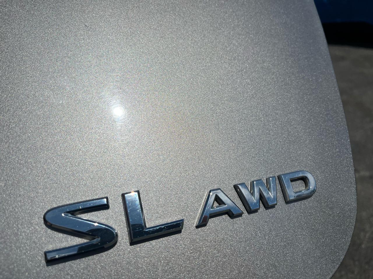 Nissan Rogue SL AWD 2010