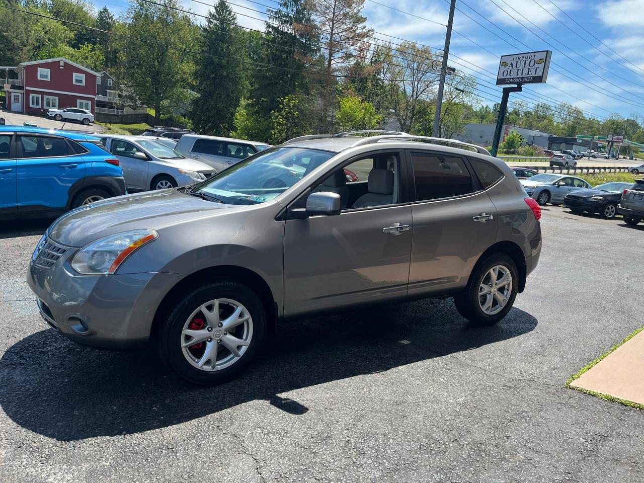 Nissan Rogue SL AWD 2010