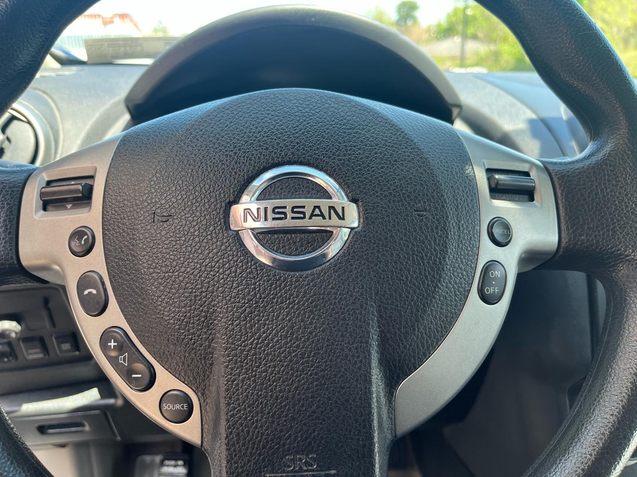 Nissan Rogue SL AWD 2010