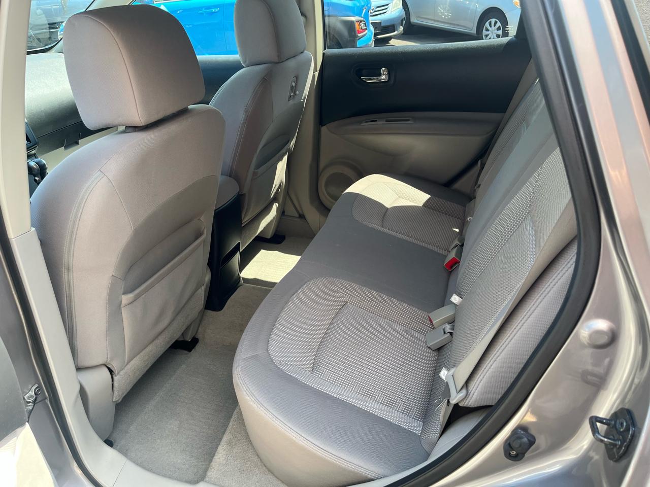 Nissan Rogue SL AWD 2010