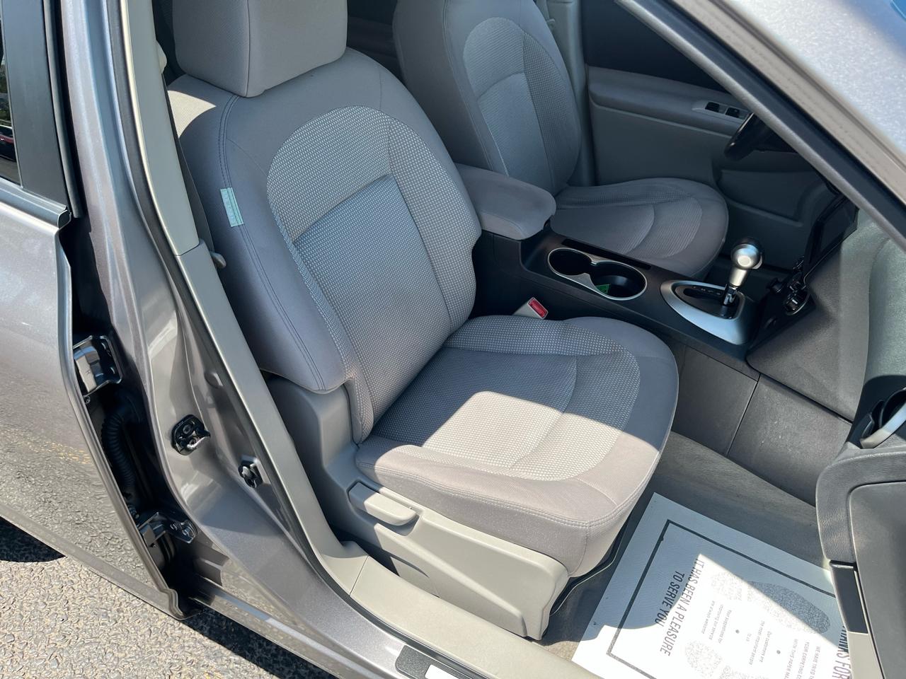 Nissan Rogue SL AWD 2010