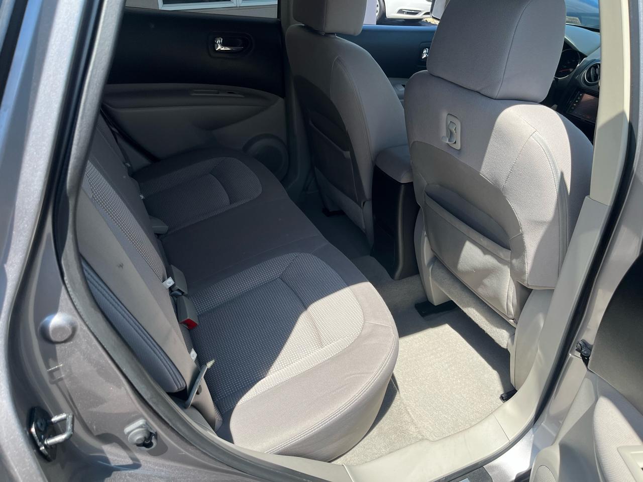 Nissan Rogue SL AWD 2010