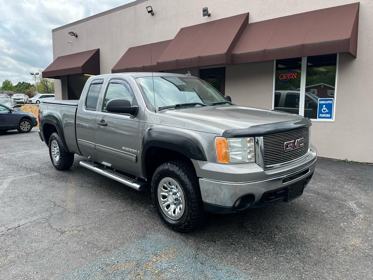 GMC Sierra 1500 SLE1 Ext. Cab Std. Box 4WD 2009
