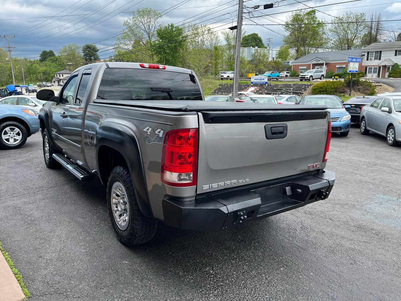 GMC Sierra 1500 SLE1 Ext. Cab Std. Box 4WD 2009