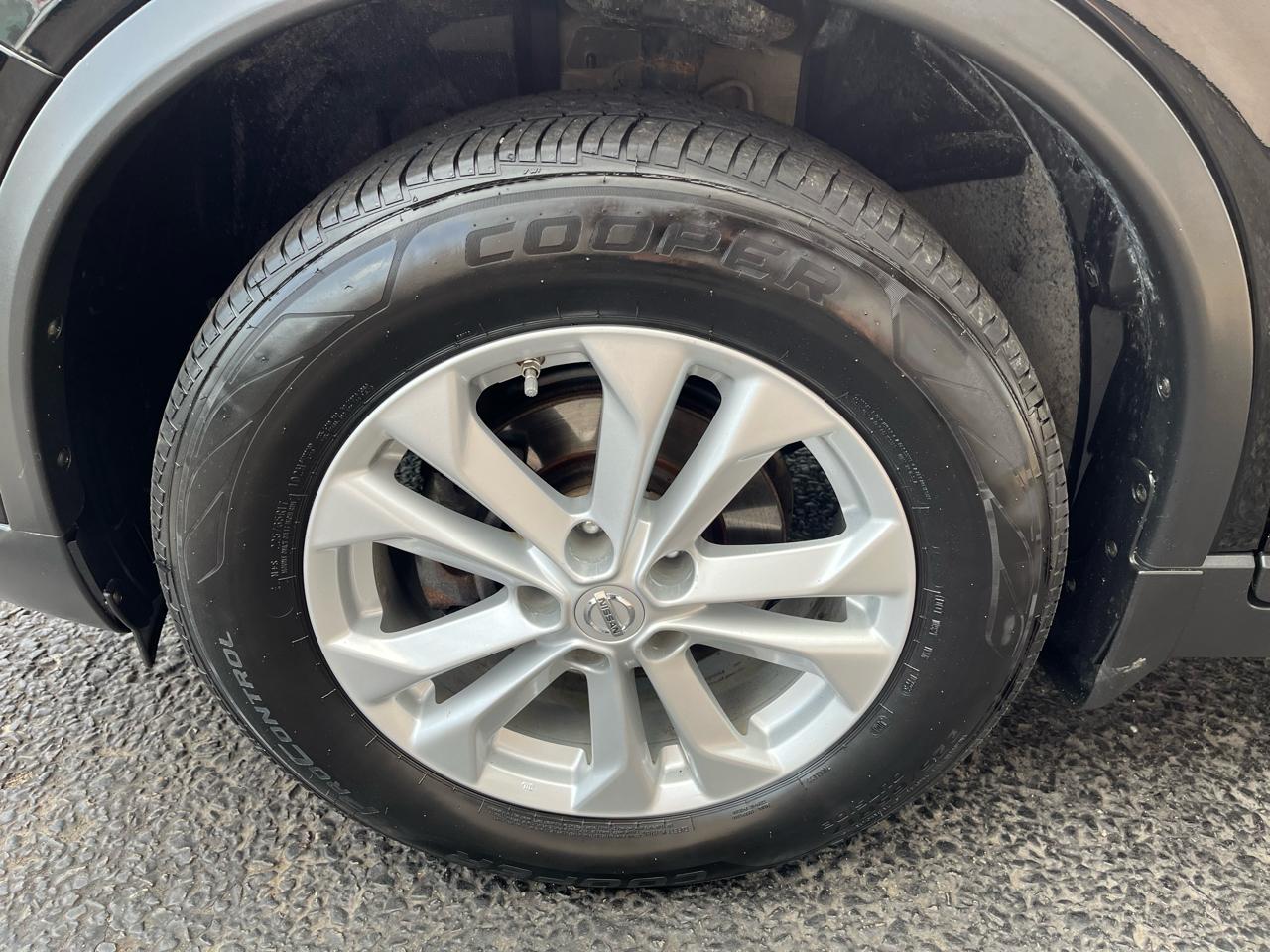 Nissan Rogue SV AWD 2015