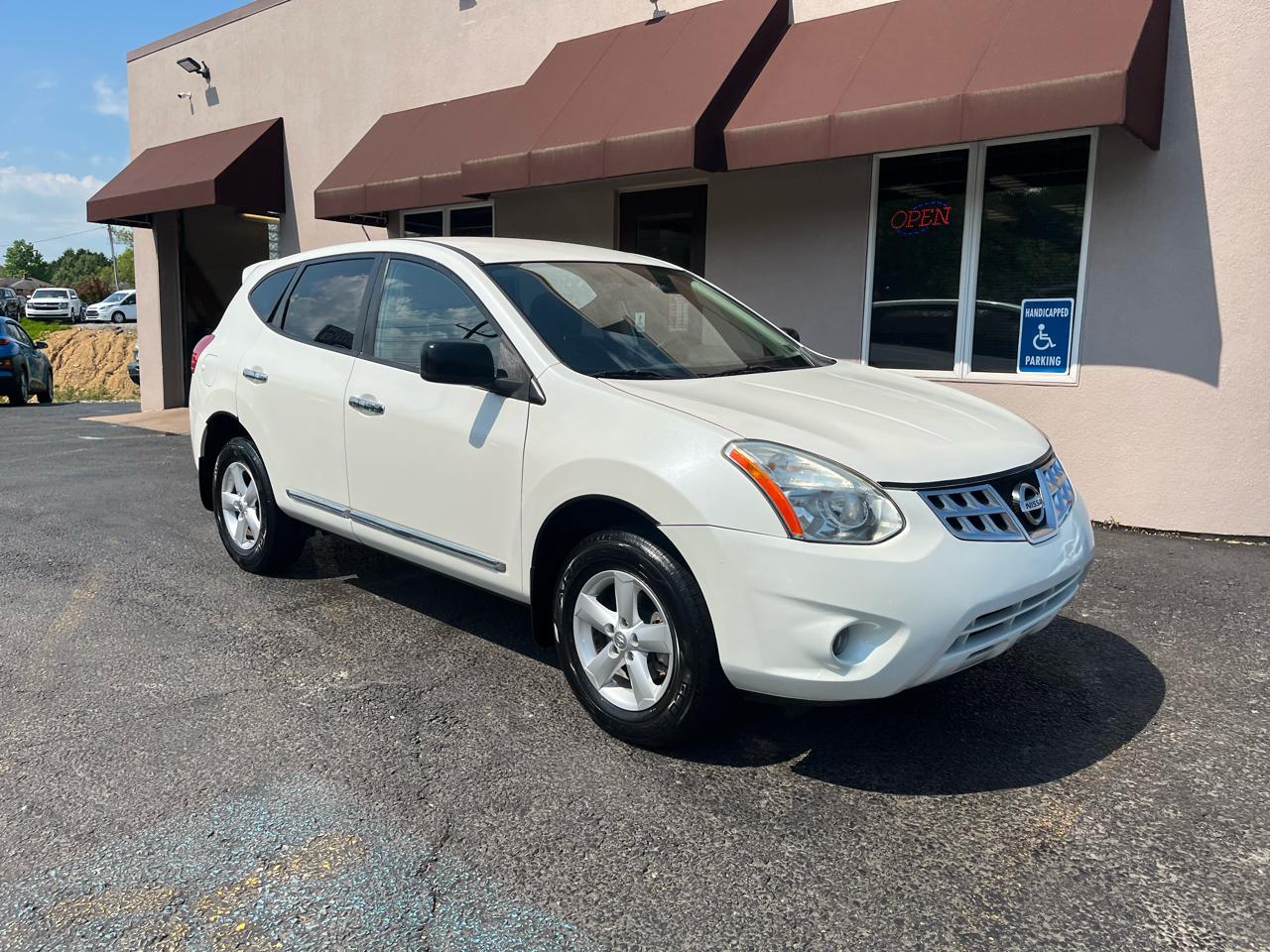 Nissan Rogue  2012
