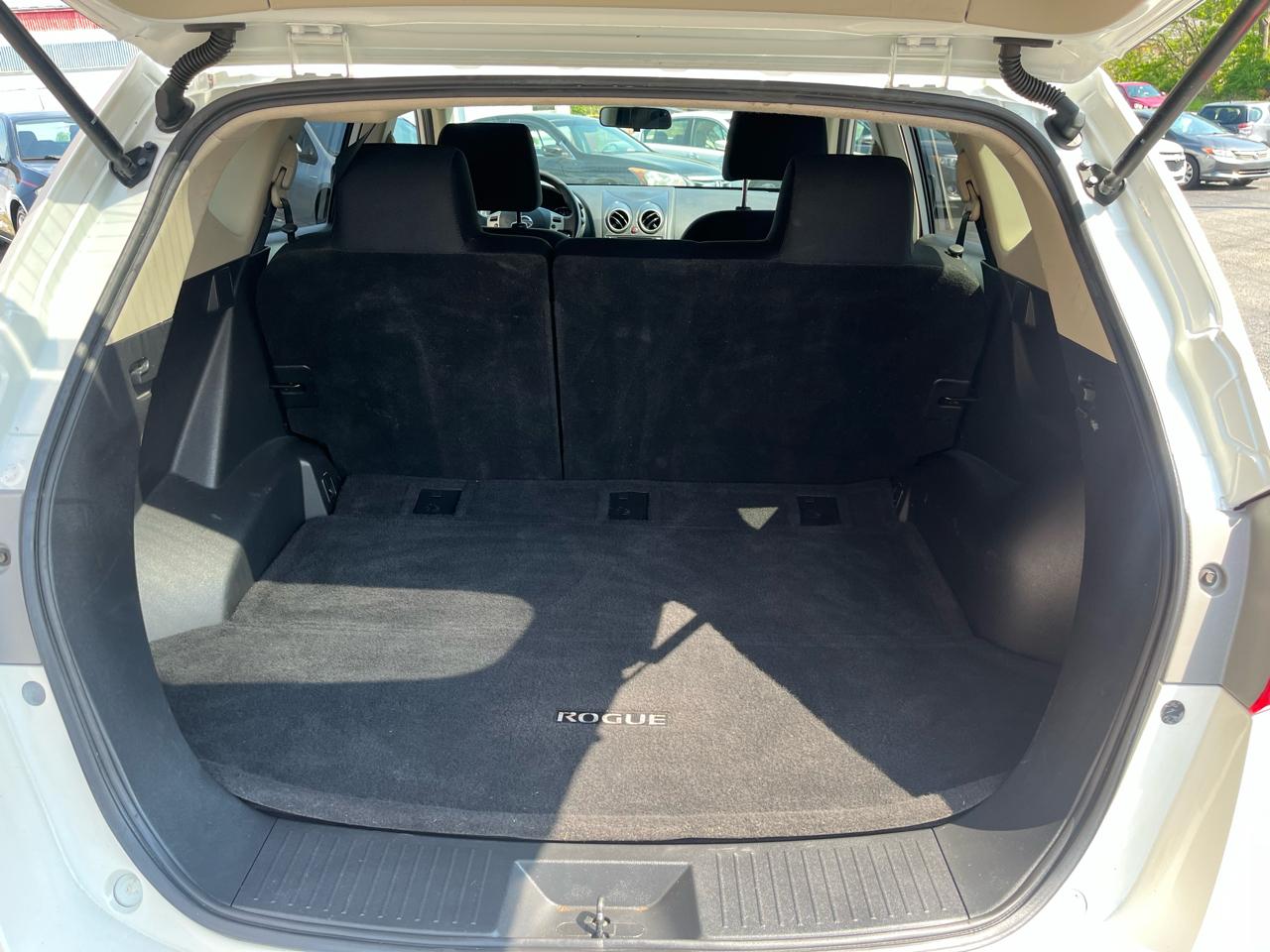 Nissan Rogue  2012