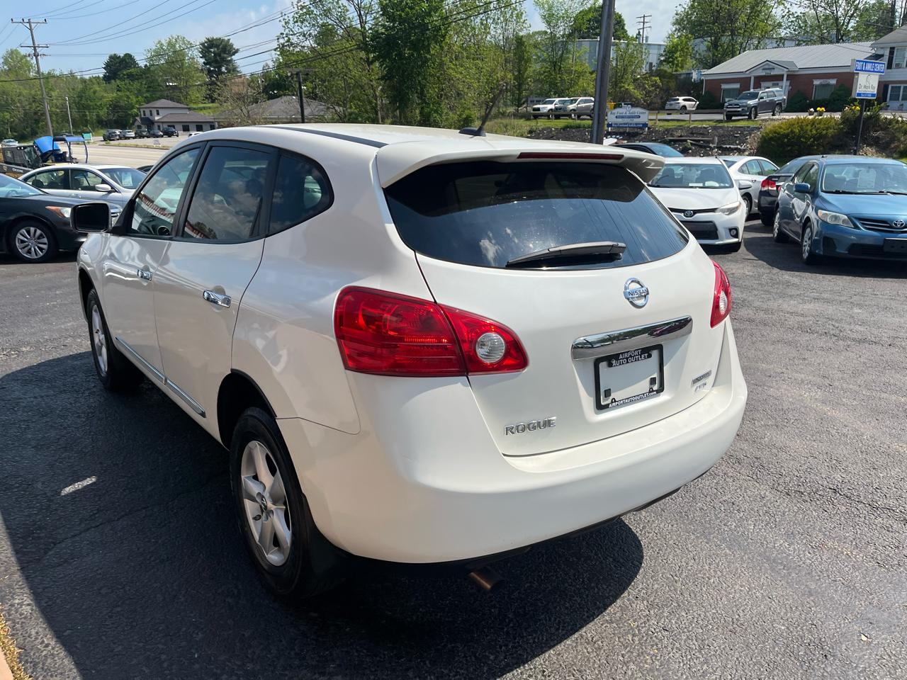 Nissan Rogue  2012