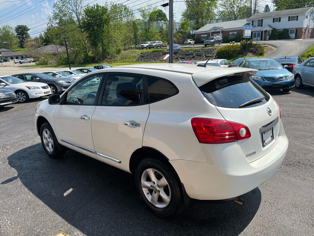 Nissan Rogue  2012