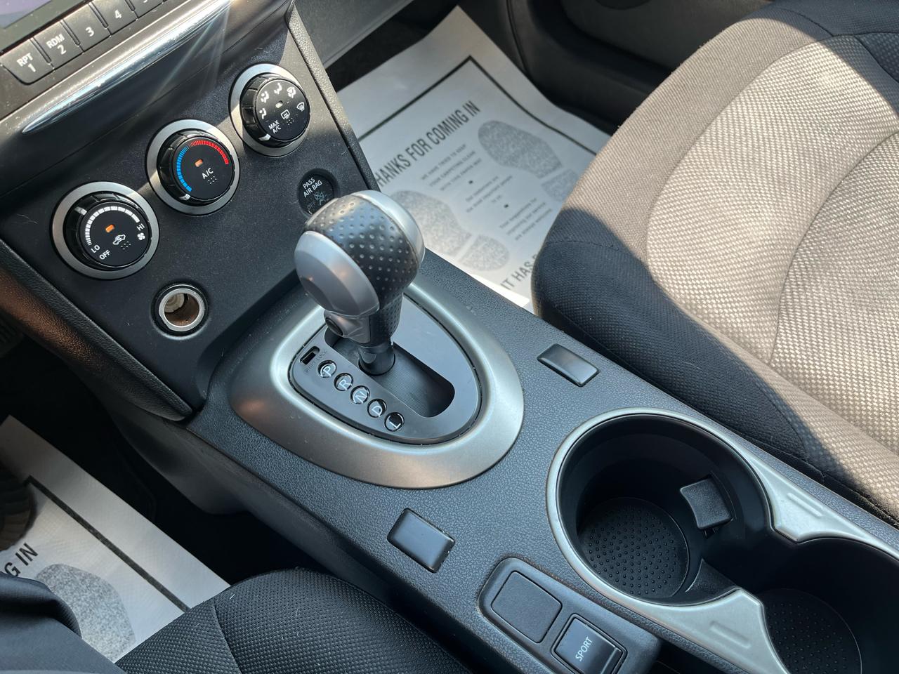 Nissan Rogue  2012