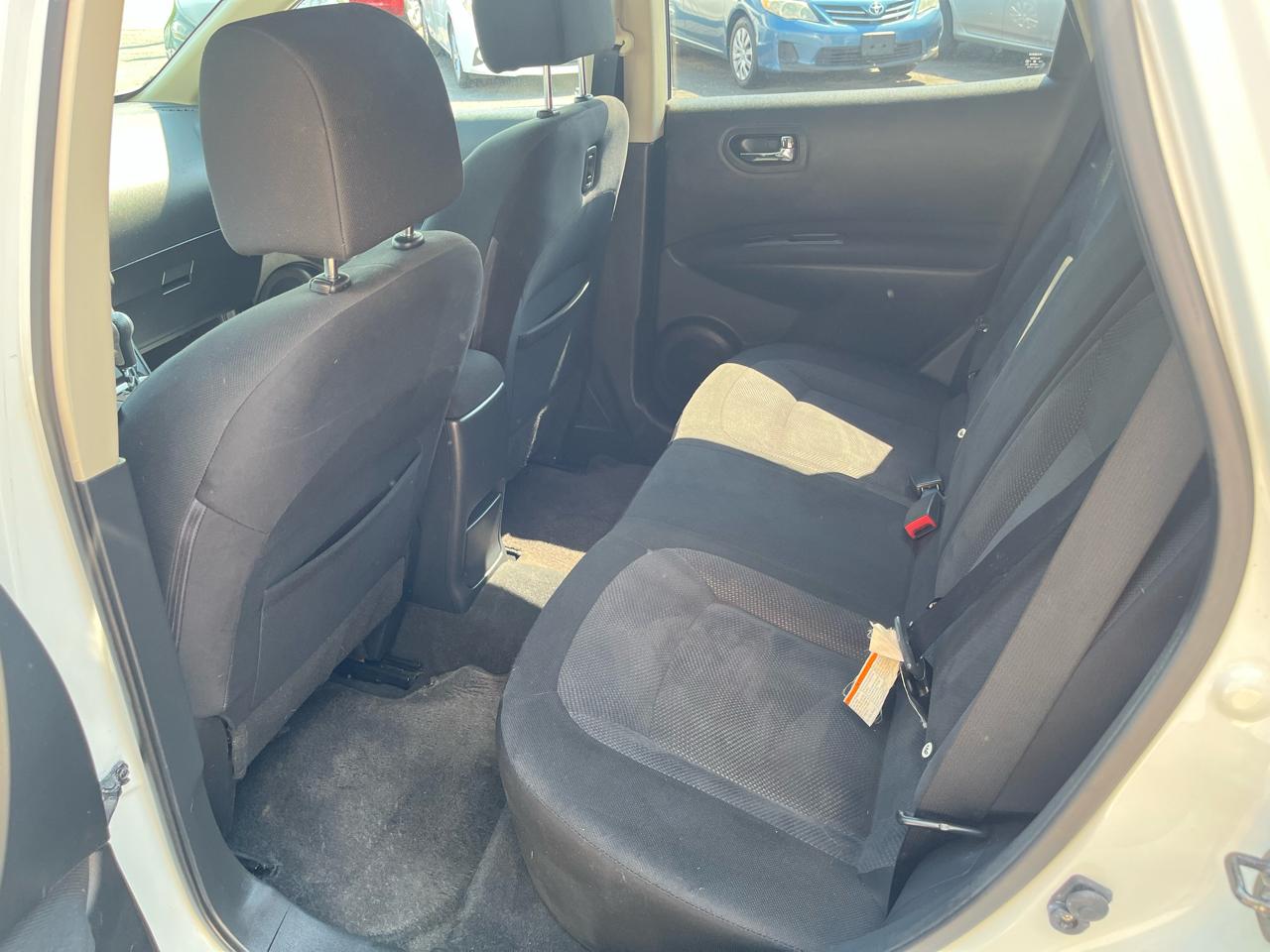Nissan Rogue  2012