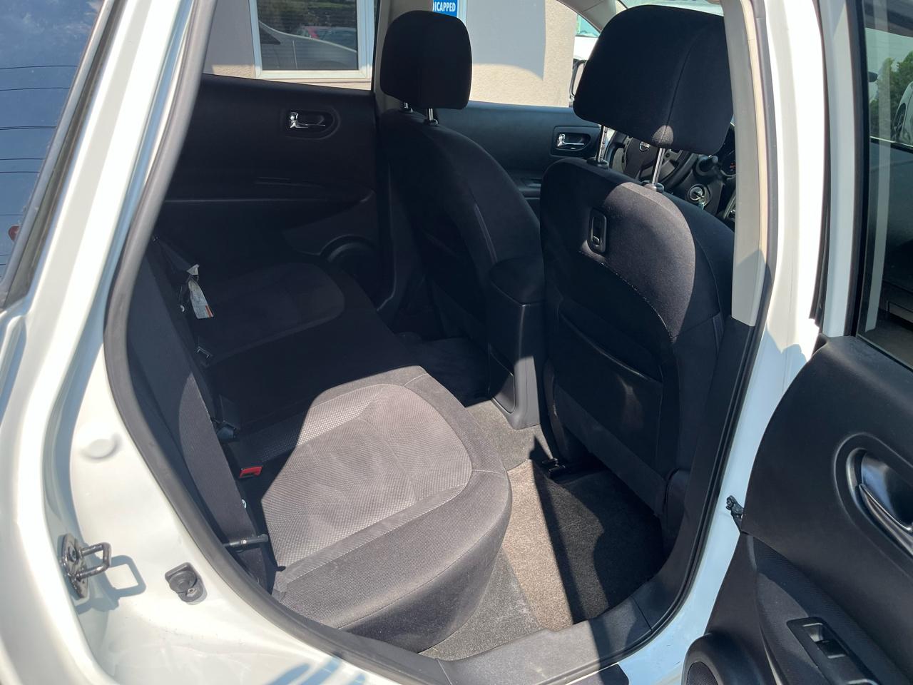 Nissan Rogue  2012
