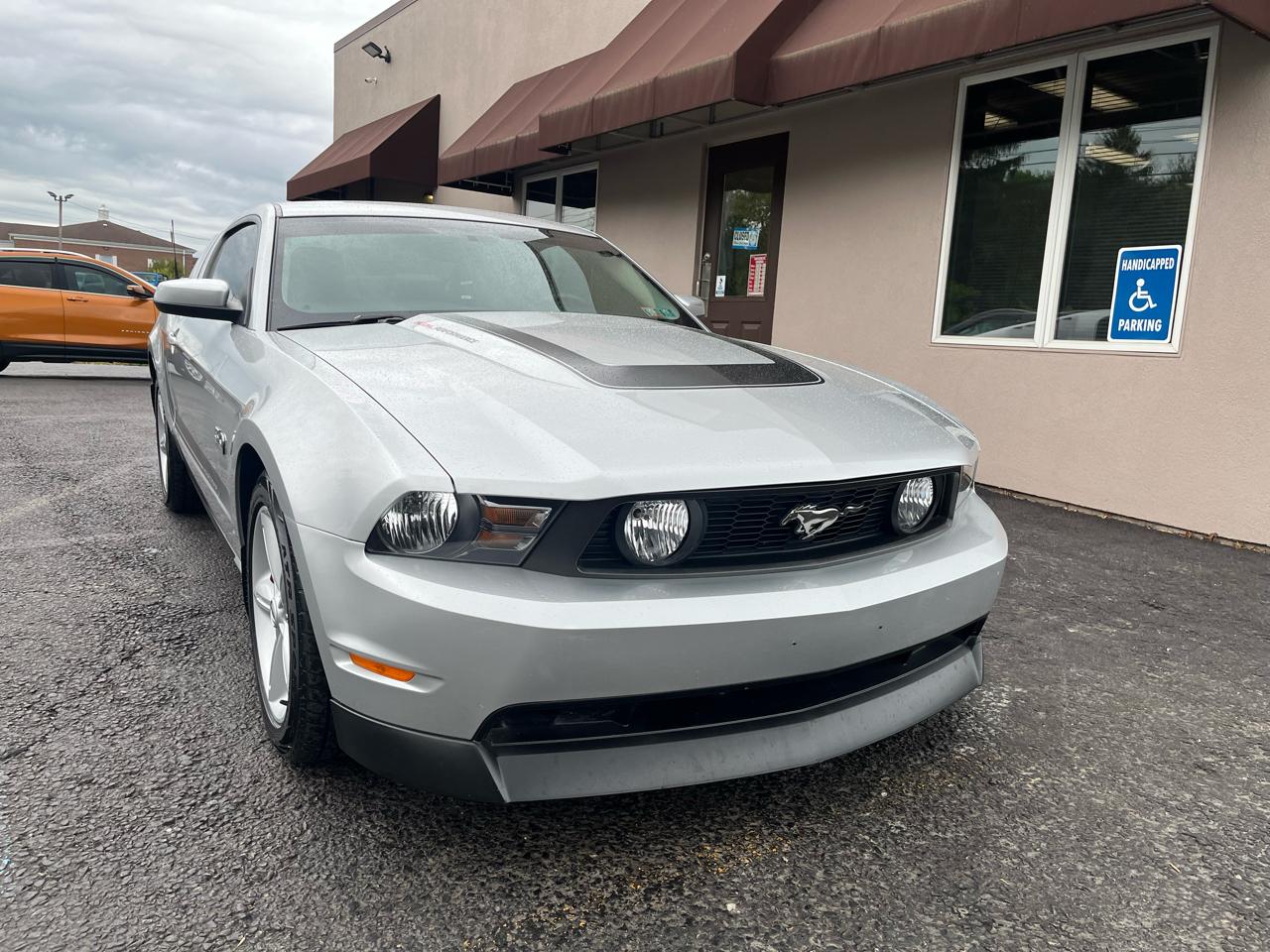 Ford Mustang GT Coupe 2011