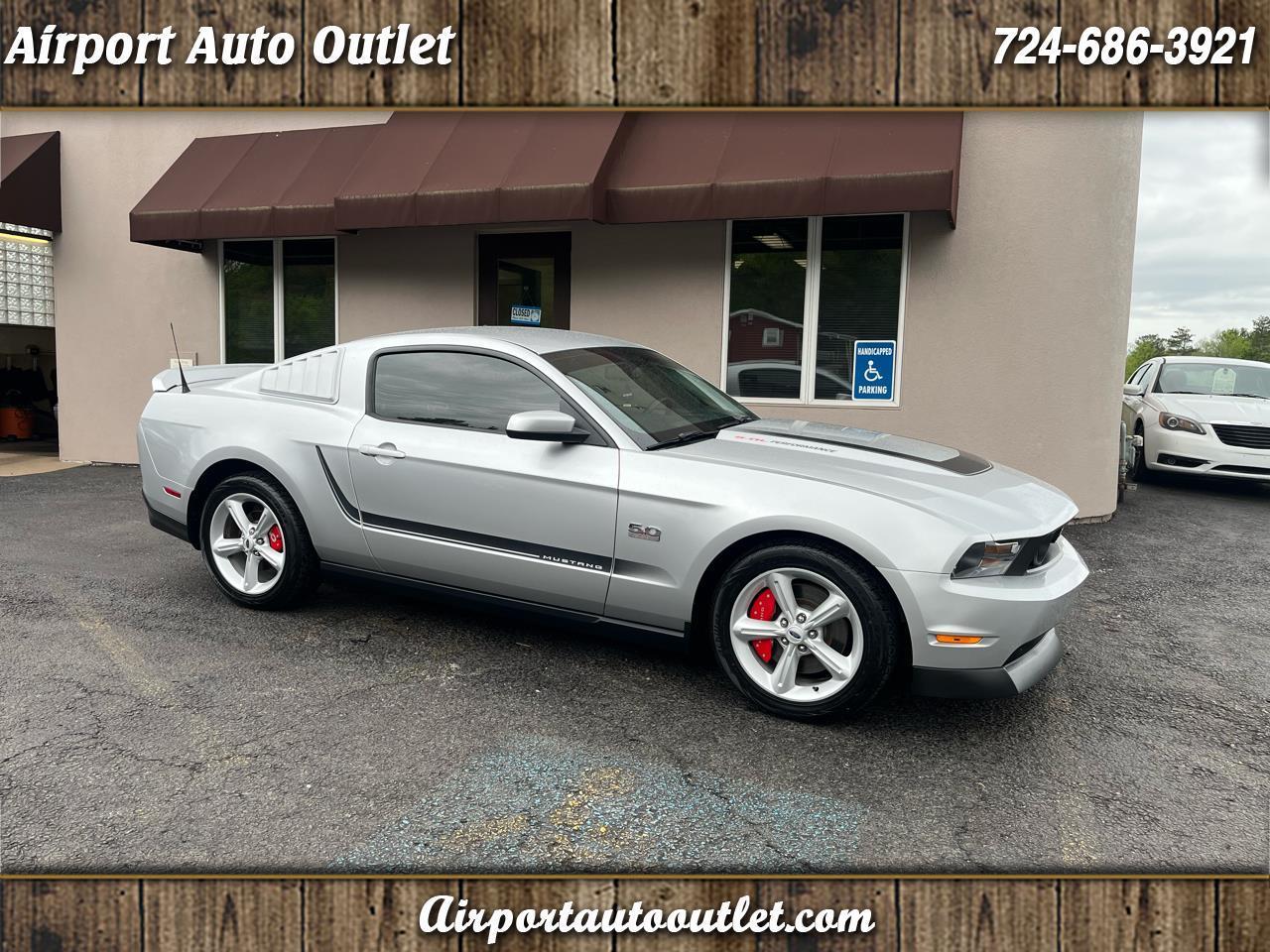 Ford Mustang GT Coupe 2011
