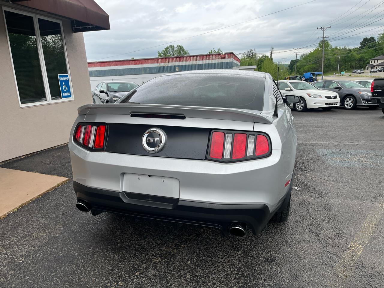 Ford Mustang GT Coupe 2011