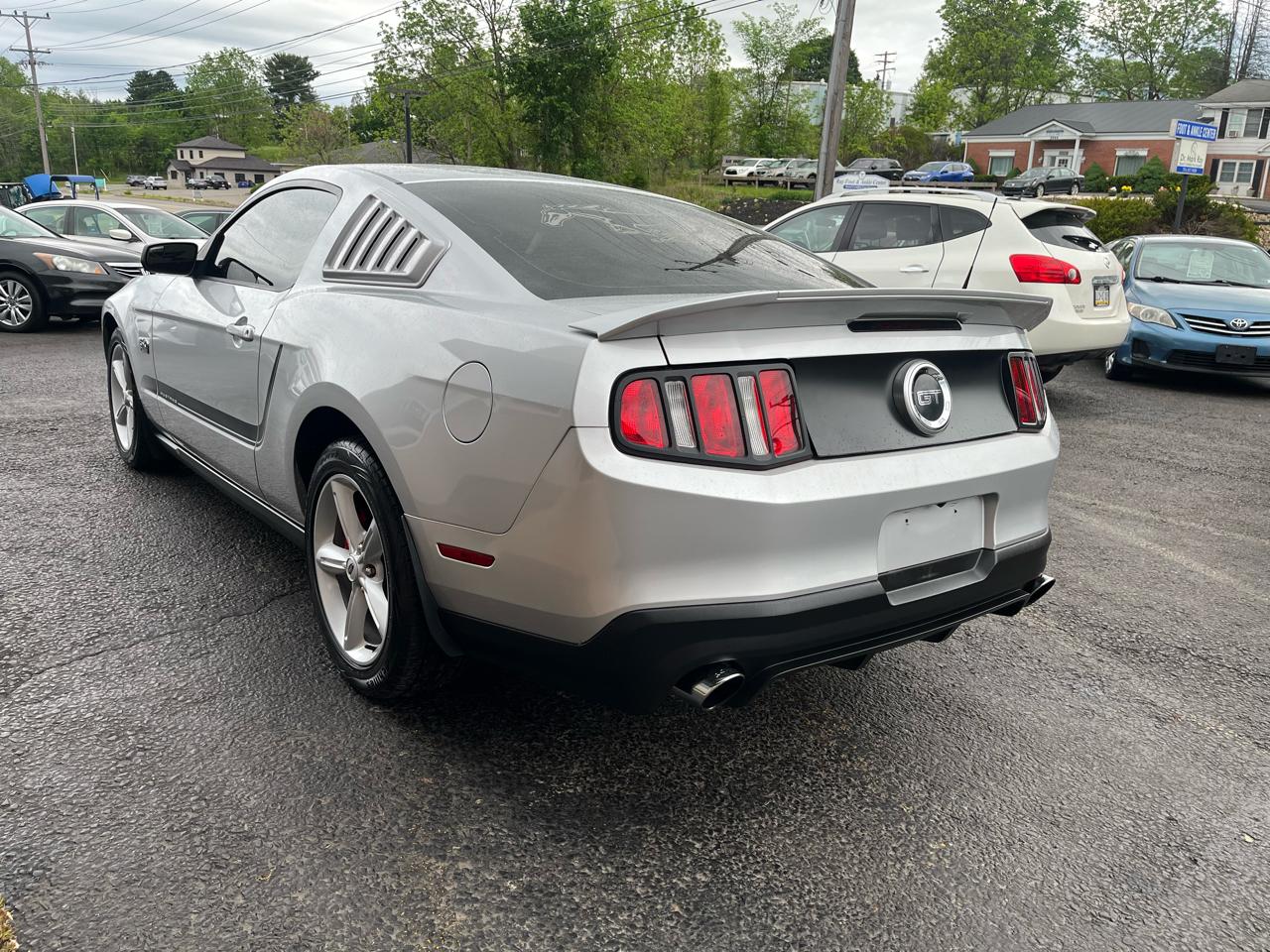 Ford Mustang GT Coupe 2011