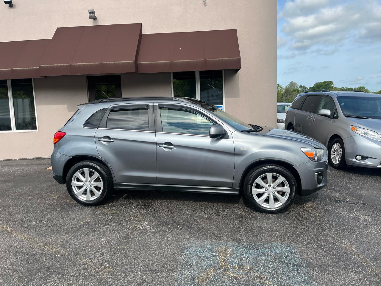 Mitsubishi Outlander Sport SE AWD 2013