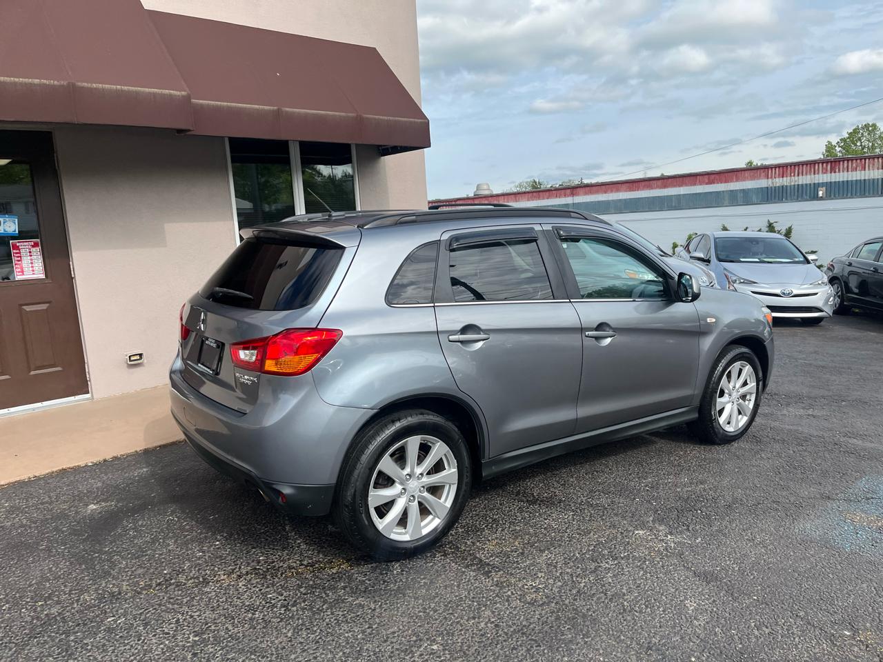 Mitsubishi Outlander Sport SE AWD 2013