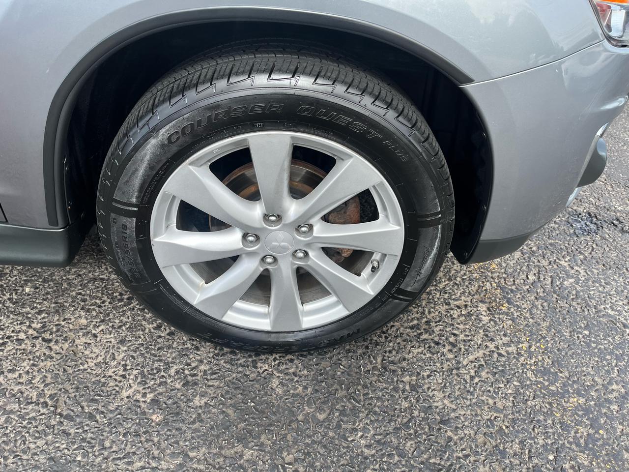 Mitsubishi Outlander Sport SE AWD 2013
