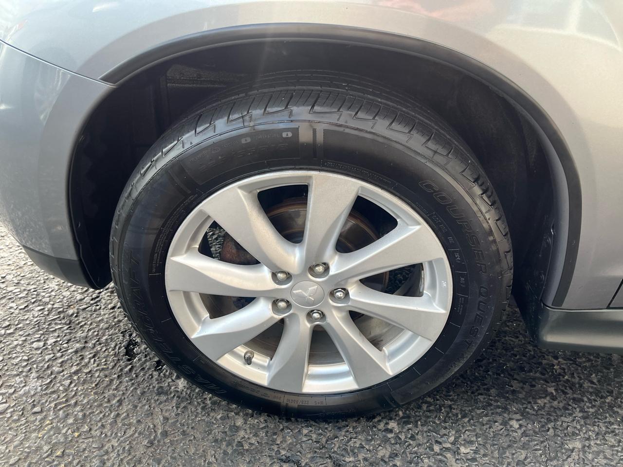 Mitsubishi Outlander Sport SE AWD 2013