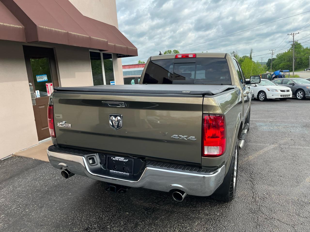 RAM 1500 Lone Star Crew Cab SB 2WD 2014