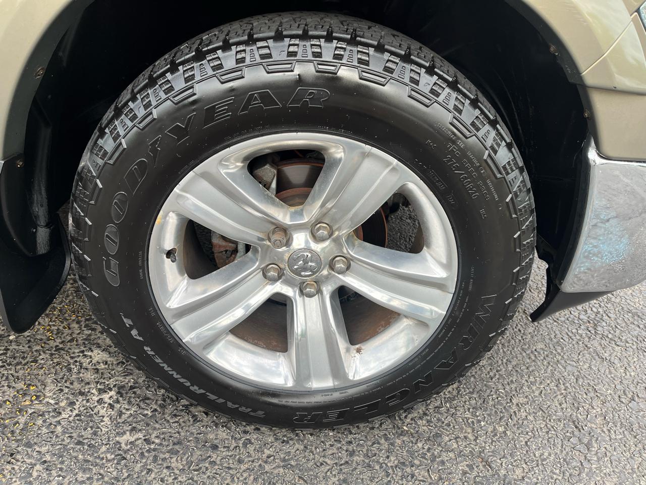 RAM 1500 Lone Star Crew Cab SB 2WD 2014