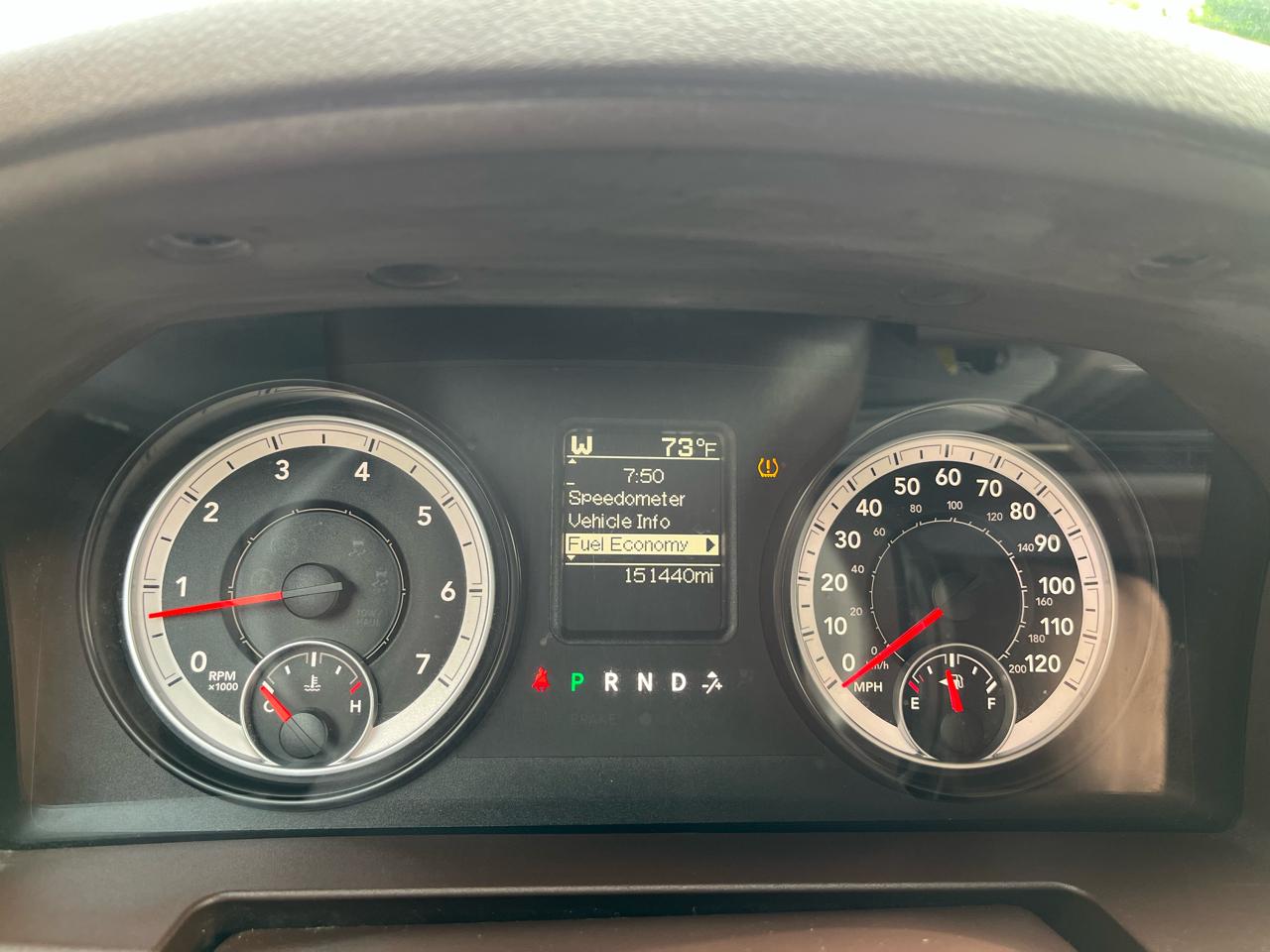 RAM 1500 Lone Star Crew Cab SB 2WD 2014