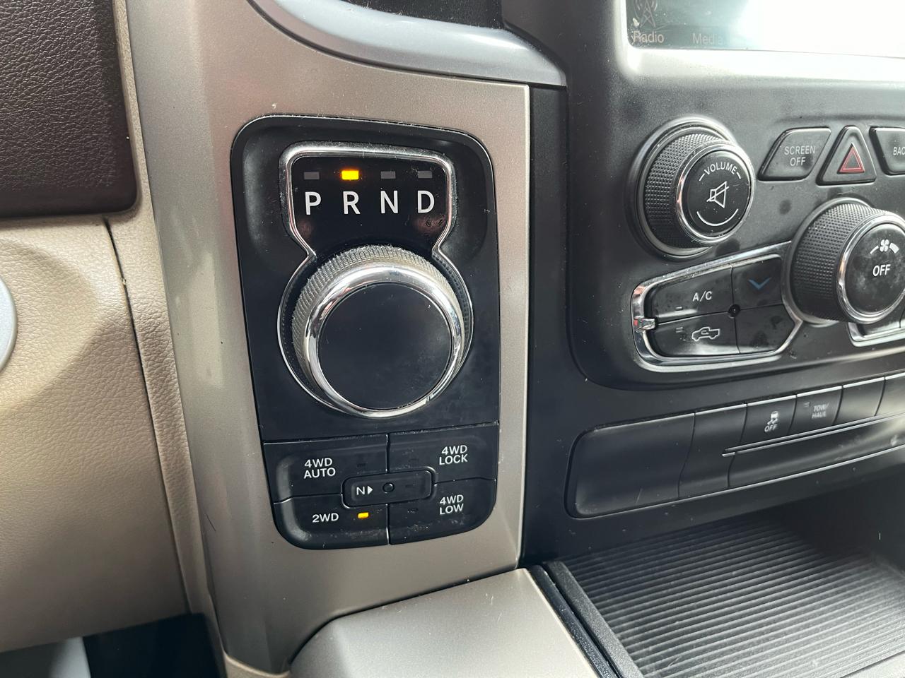 RAM 1500 Lone Star Crew Cab SB 2WD 2014