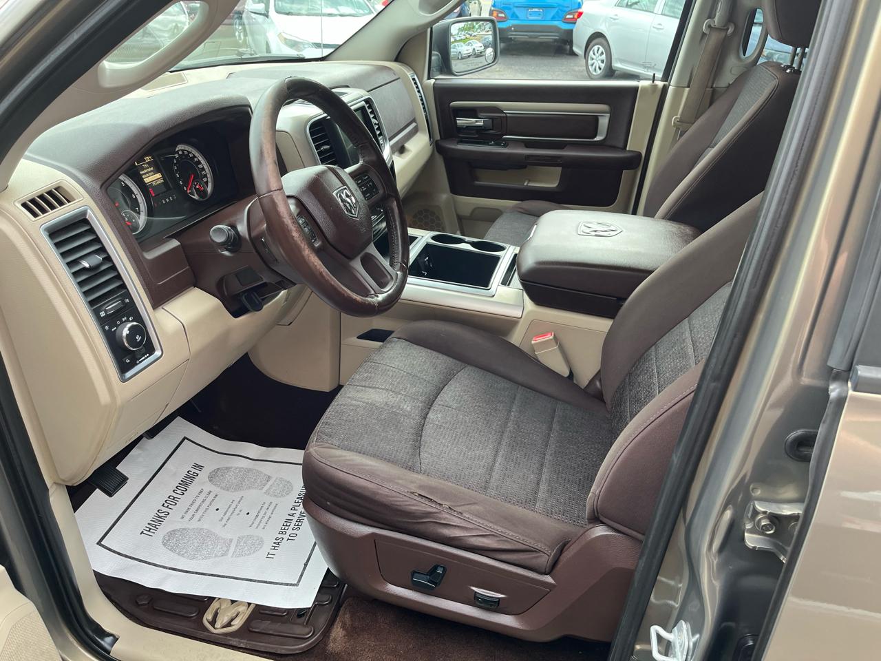 RAM 1500 Lone Star Crew Cab SB 2WD 2014
