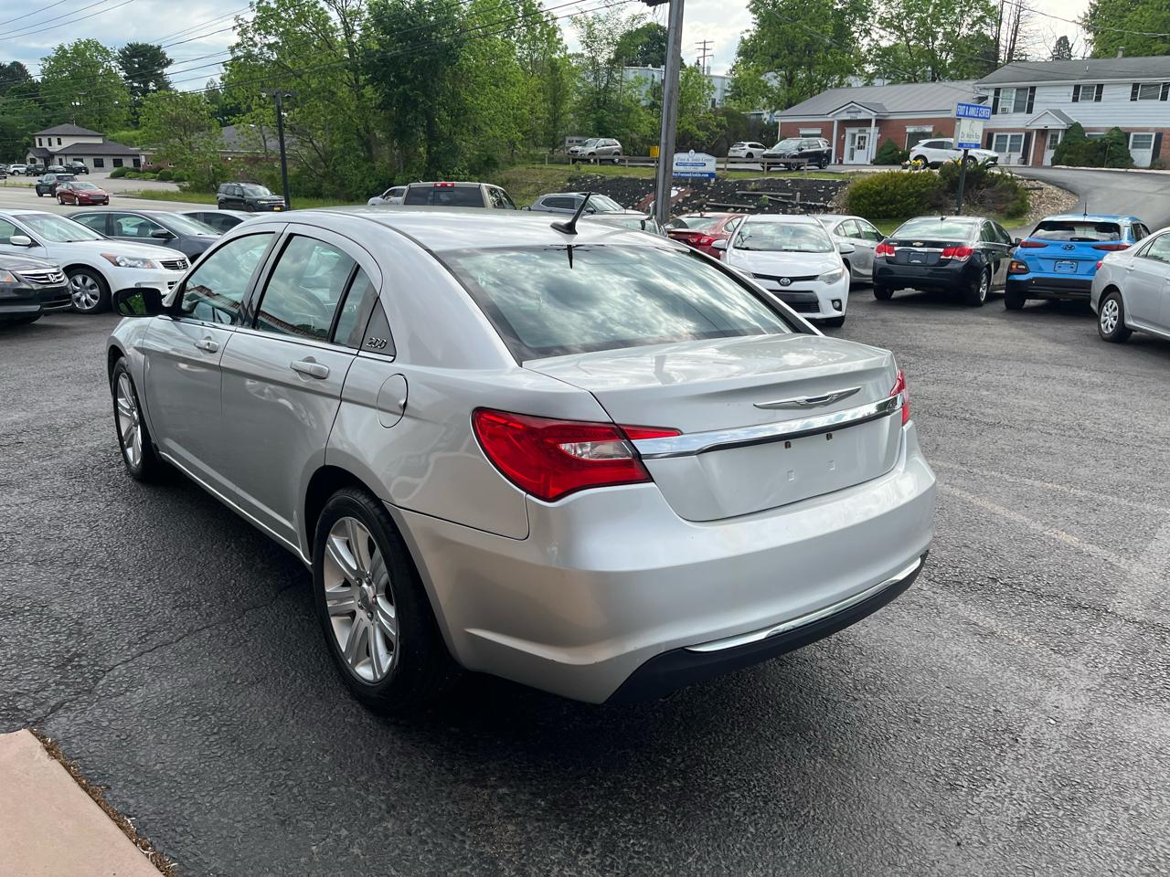 Chrysler 200 Touring 2012