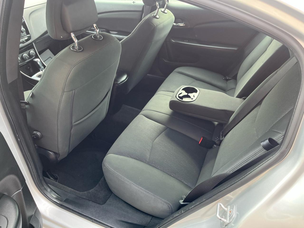 Chrysler 200 Touring 2012