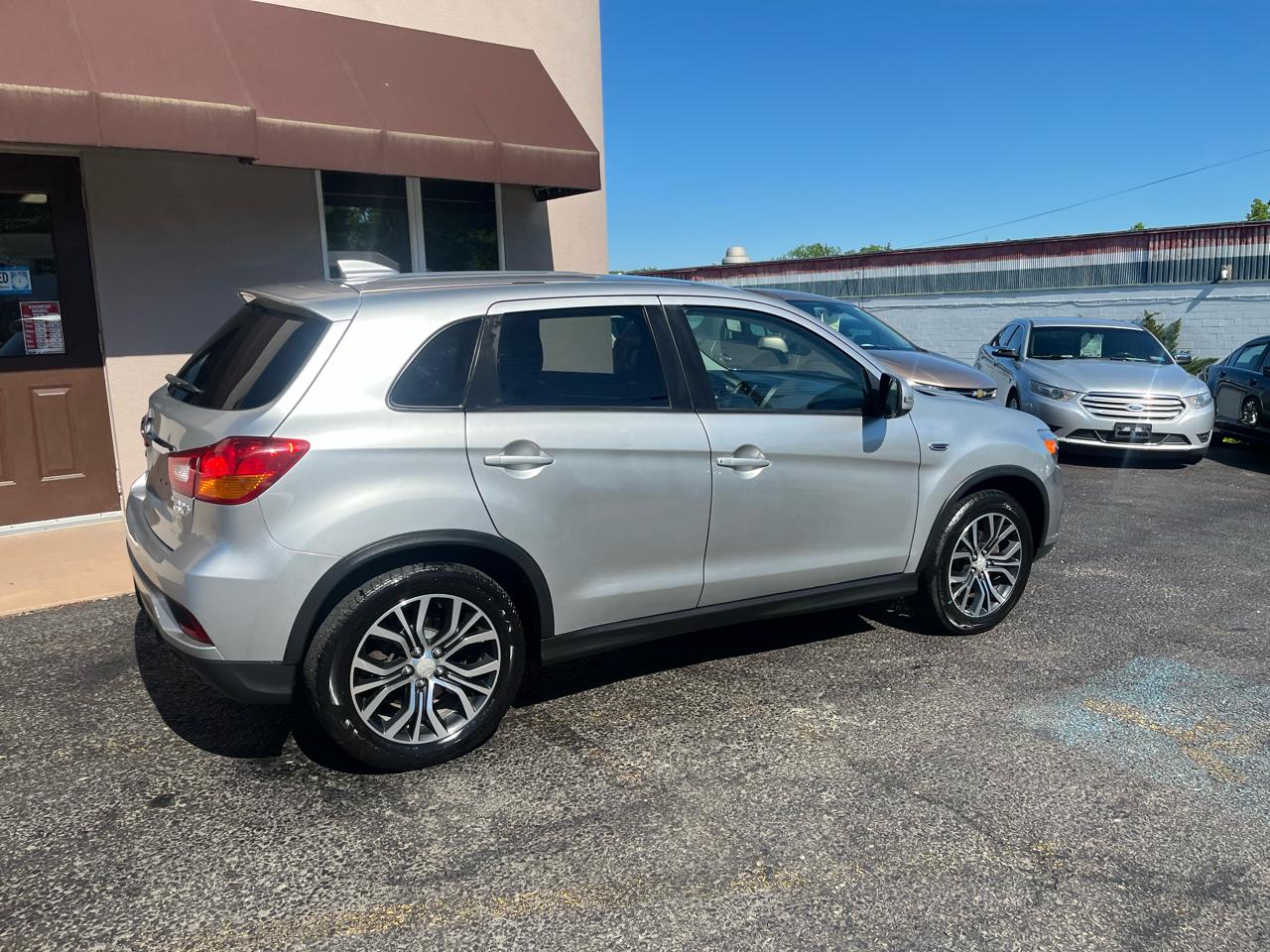 Mitsubishi Outlander Sport 2.4 SE 4WD CVT 2018
