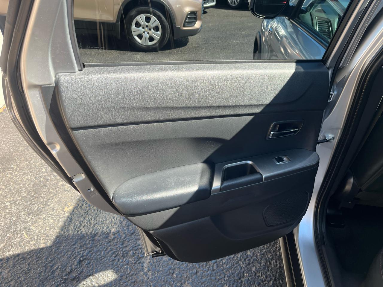 Mitsubishi Outlander Sport 2.4 SE 4WD CVT 2018