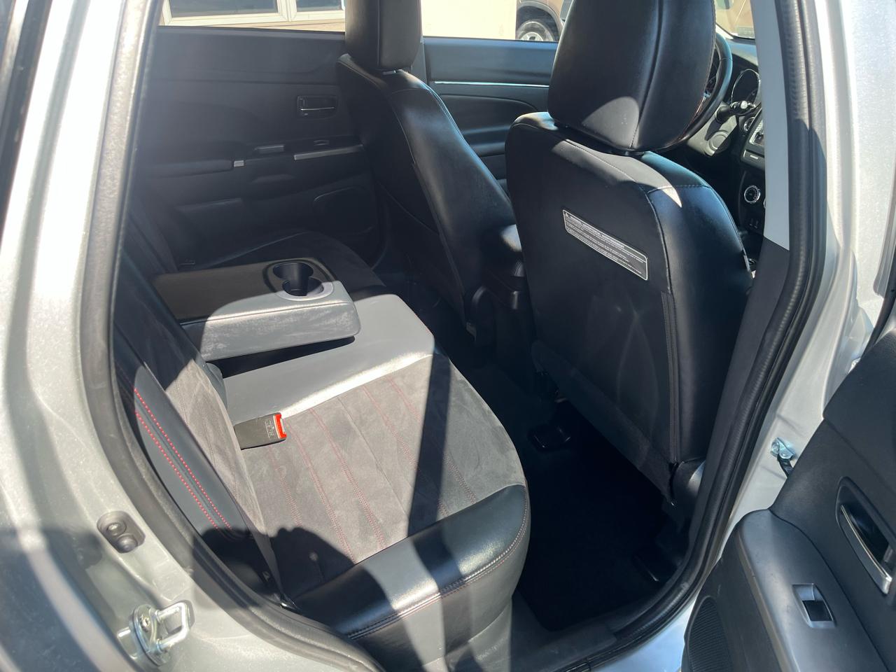 Mitsubishi Outlander Sport 2.4 SE 4WD CVT 2018