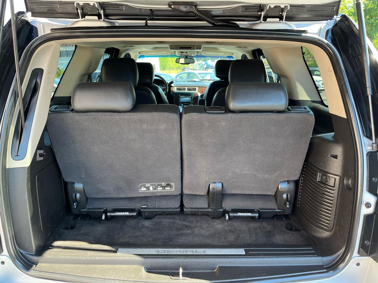 GMC Yukon Denali 4WD 2012