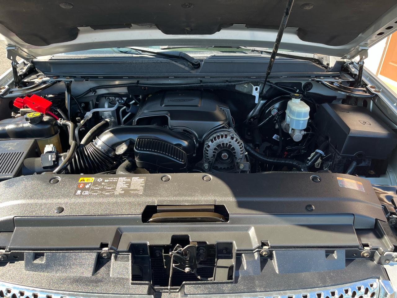 GMC Yukon Denali 4WD 2012
