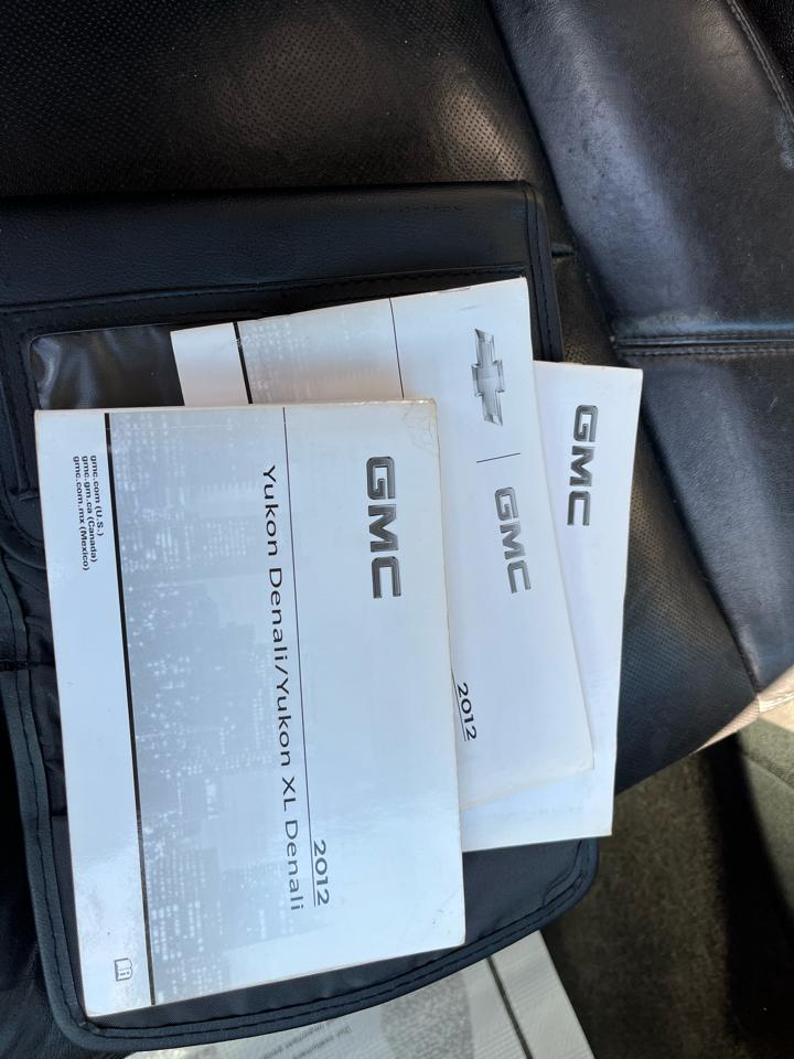 GMC Yukon Denali 4WD 2012
