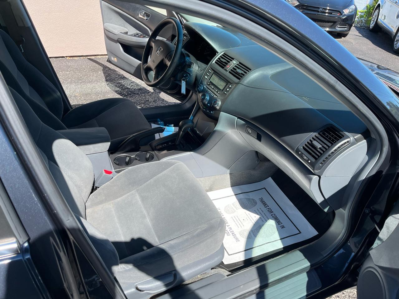 Honda Accord LX sedan AT 2007