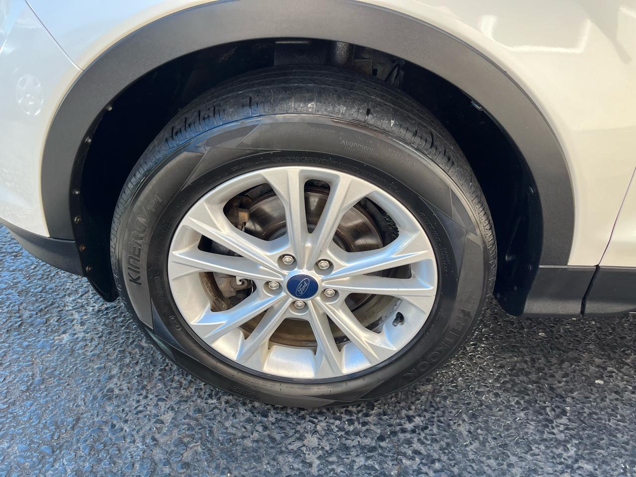 Ford Escape SEL 4WD 2018