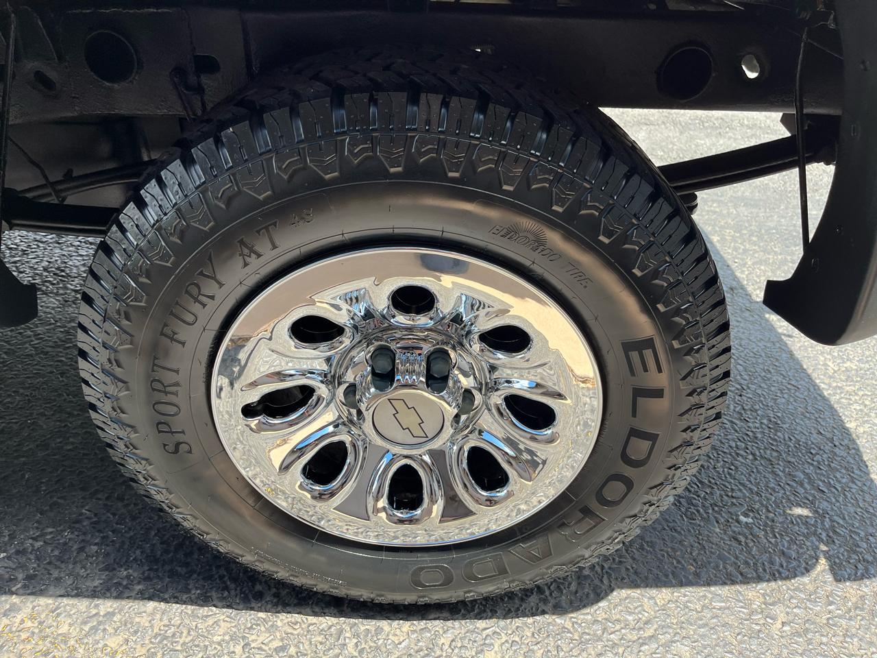 Chevrolet Silverado 1500 Short Bed 4WD 2005