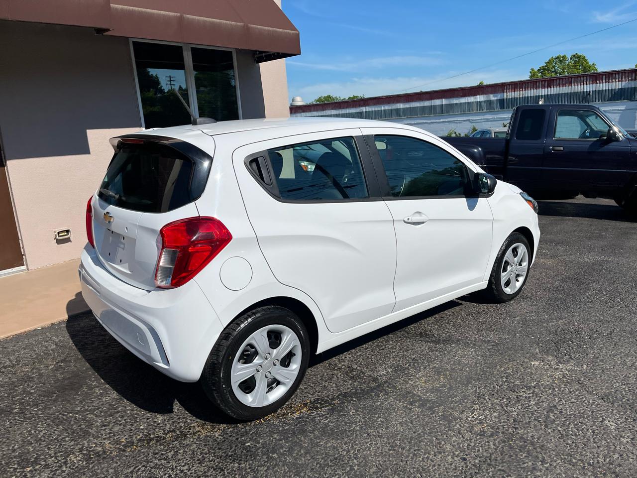 Chevrolet Spark LS Manual 2021