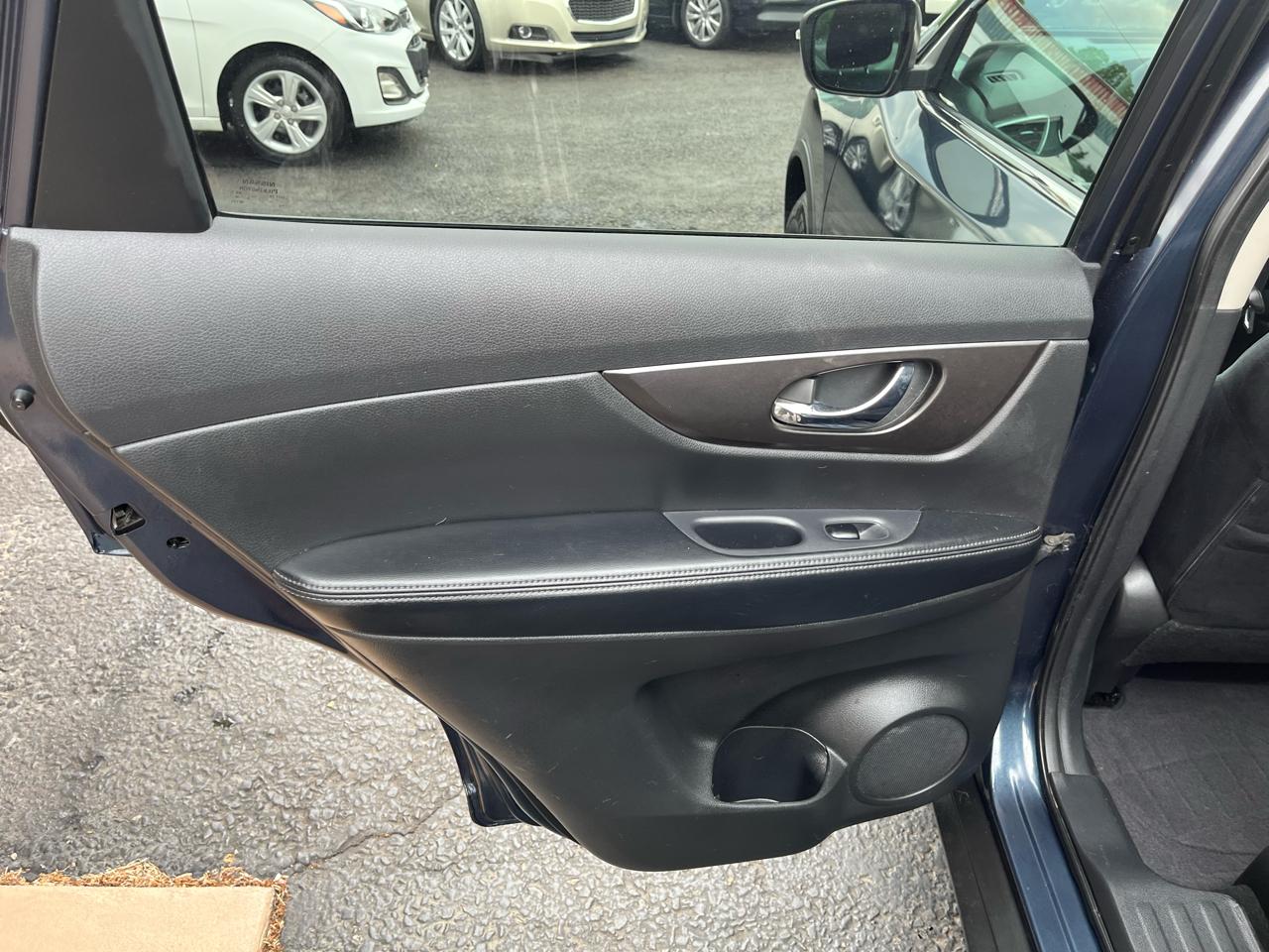 Nissan Rogue SV AWD 2015
