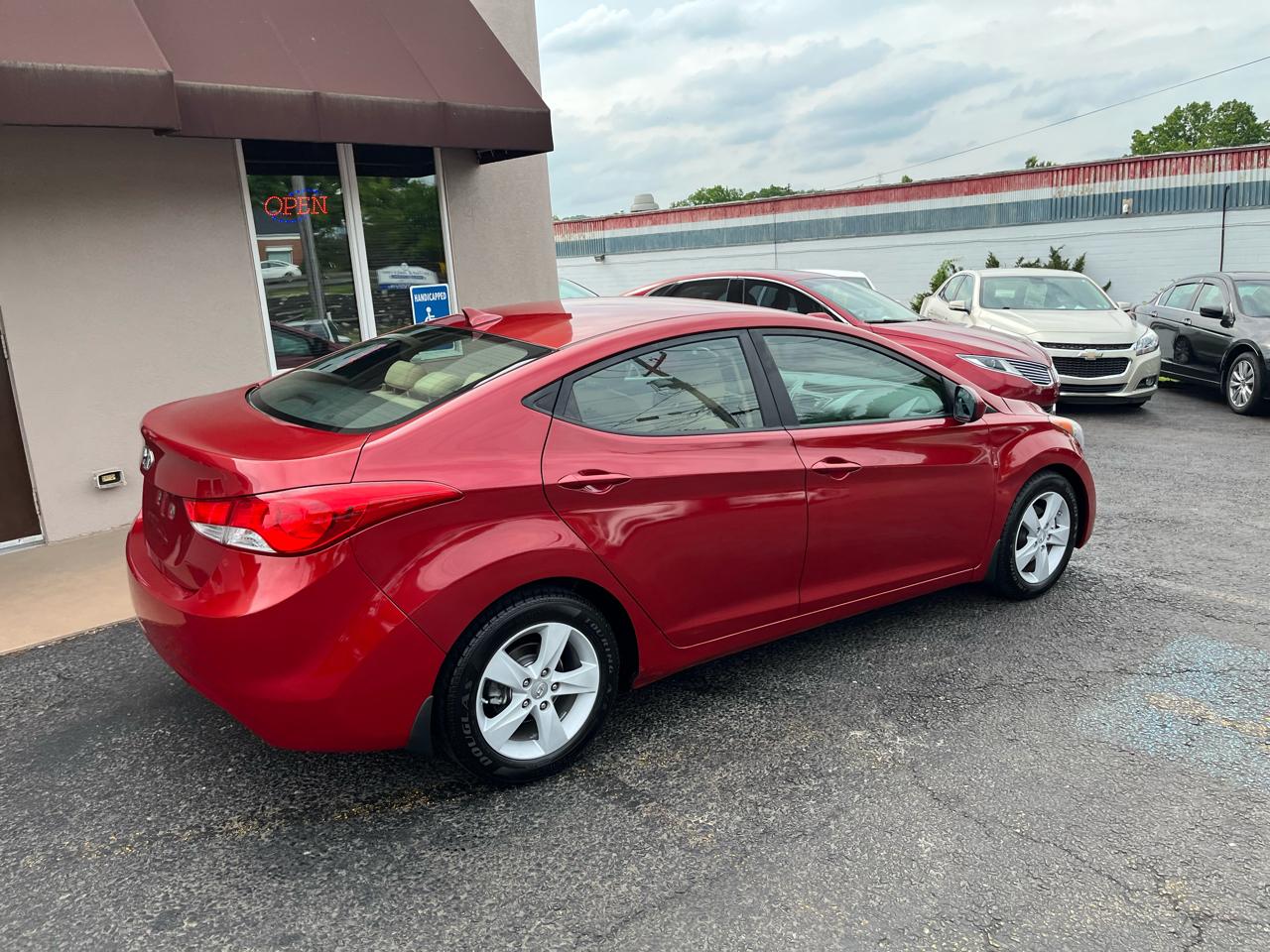 Hyundai Elantra GLS Auto 2013